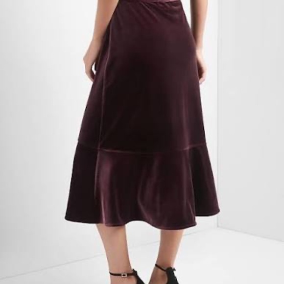 GAP Velvet Faux Wrap Skirt - Picture 2 of 9